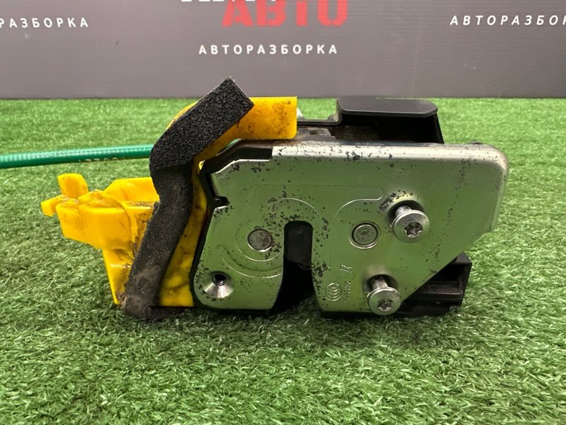 Замок двери Hyundai i30 2013