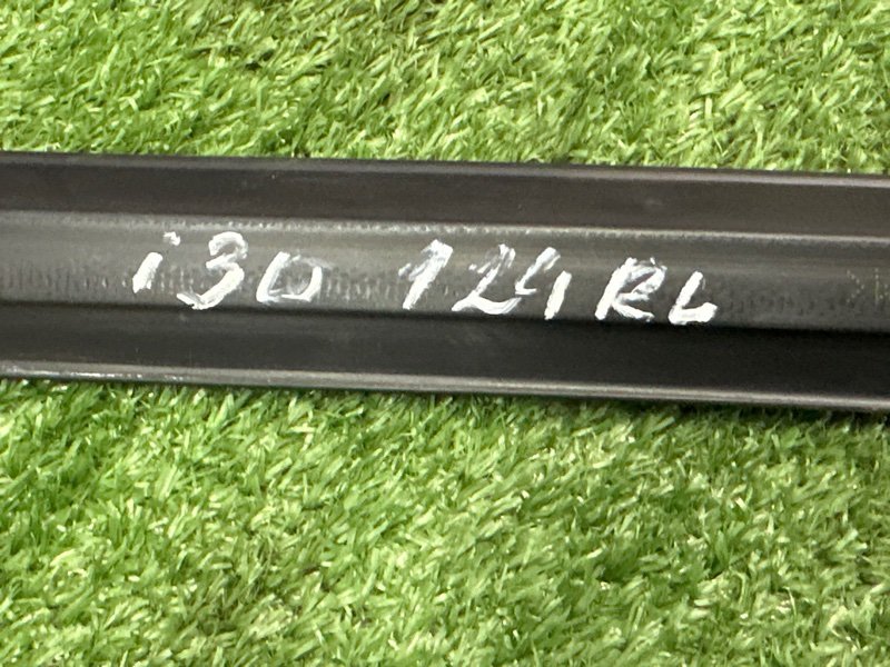 Уплотнитель стекла направляющий Hyundai i30 2013