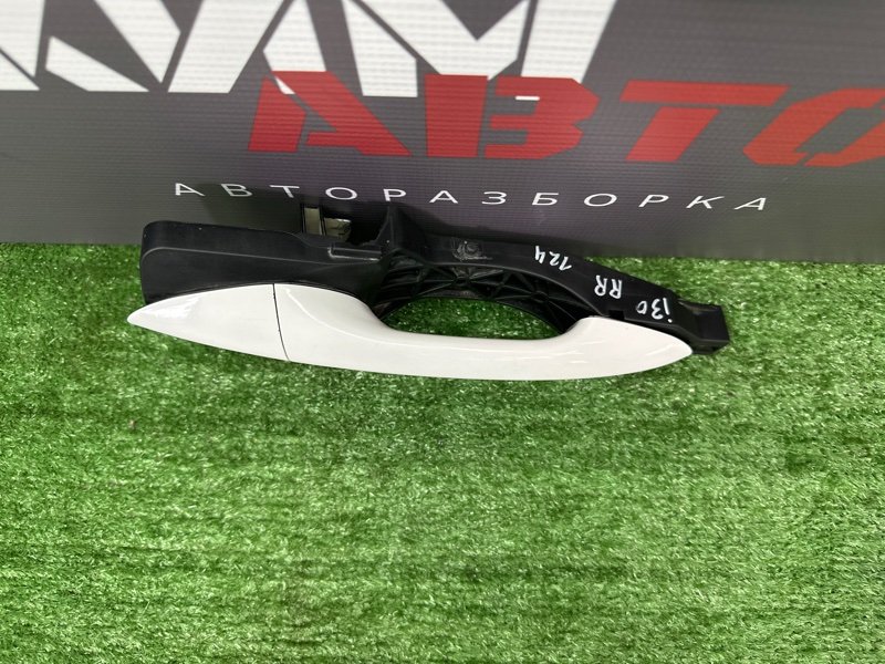 Ручка двери наружная в сборе Hyundai i30 2013