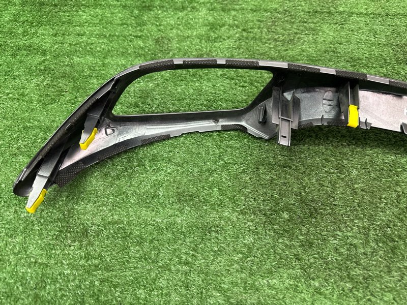 Накладка центральной консоли (торпеды) Hyundai i30 2013