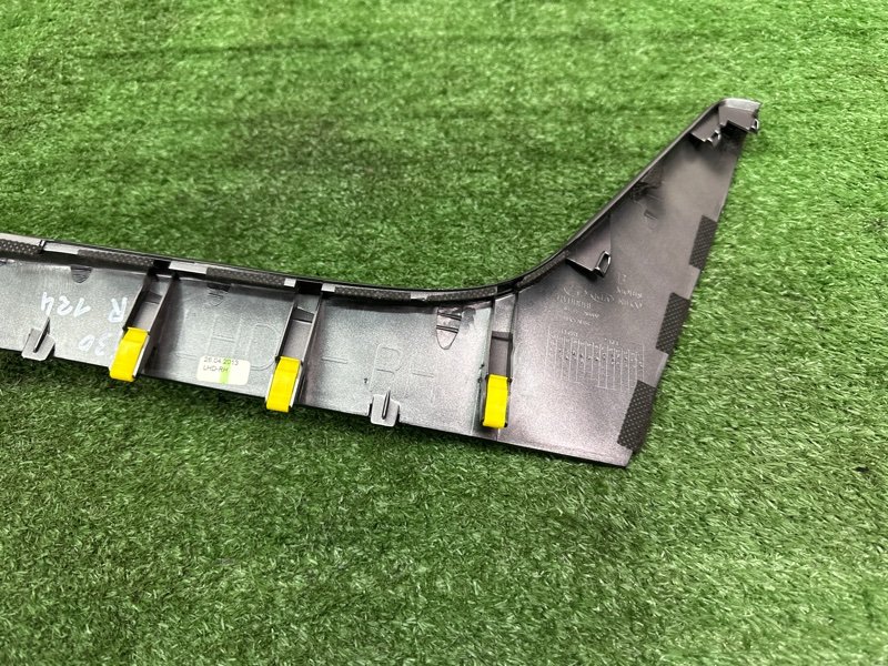 Накладка центральной консоли (торпеды) Hyundai i30 2013