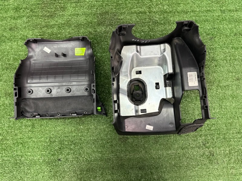 Кожух рулевой колонки Hyundai i30 2013