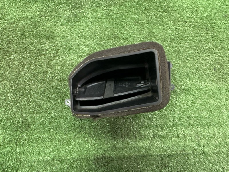 Дефлектор отопителя центральный Hyundai i30 2013