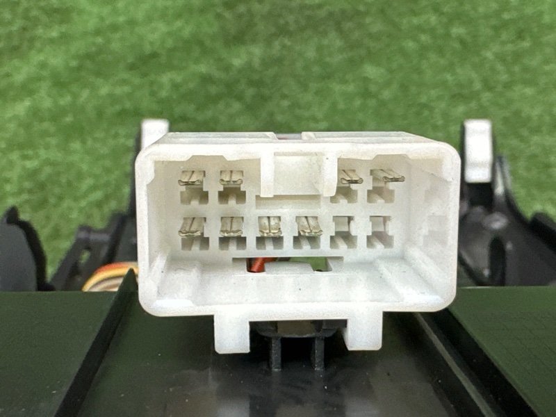 Накладка кулисы АКПП Hyundai i30 2013