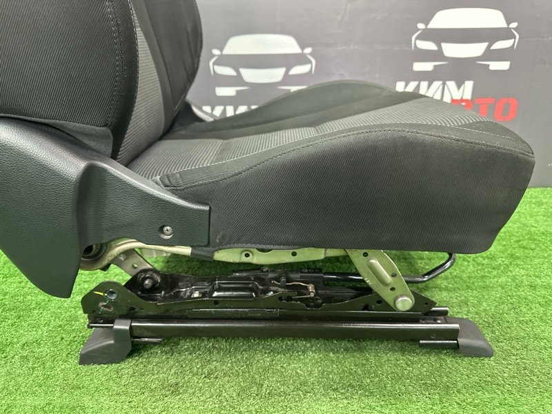 Сиденье с подогревом Hyundai i30 2013