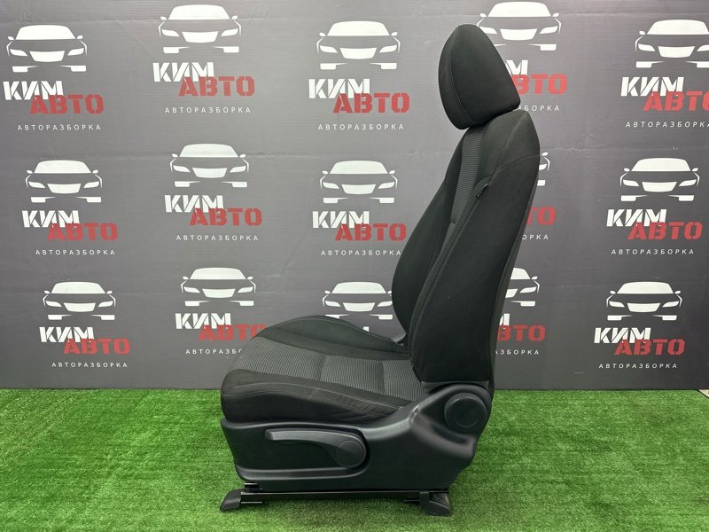 Сиденье с подогревом Hyundai i30 2013