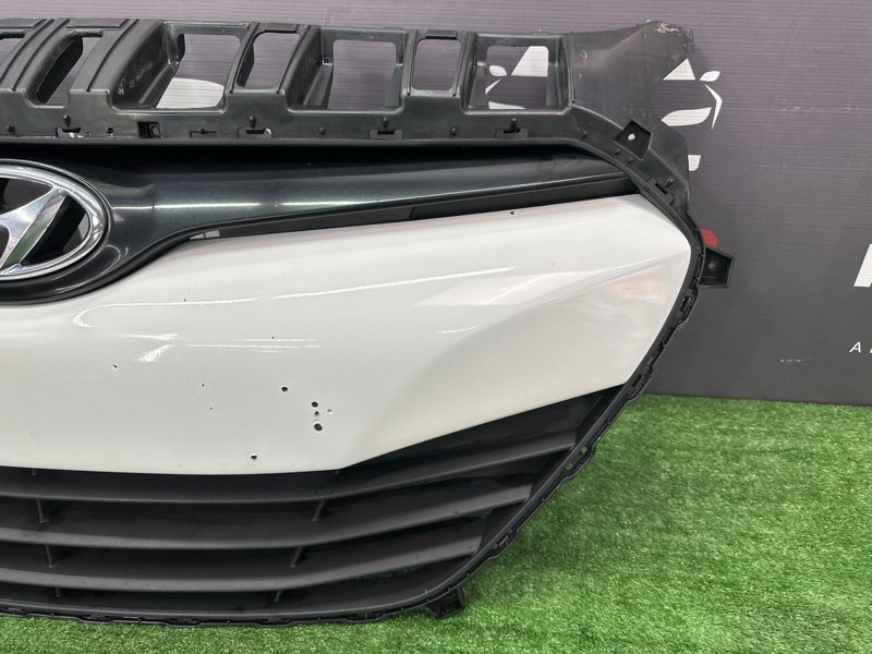 Решетка радиатора Hyundai i30 2013