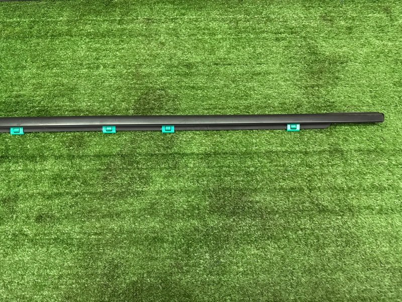 Уплотнитель стекла наружный (Бархотка) Hyundai i30 2013