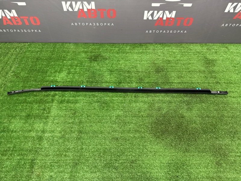 Уплотнитель стекла наружный (Бархотка) Hyundai i30 2013