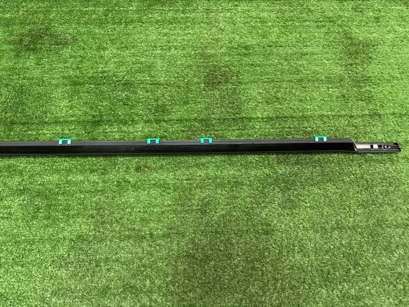 Уплотнитель стекла наружный (Бархотка) Hyundai i30 2013