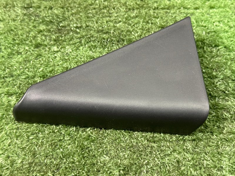 Накладка двери внутренняя Hyundai i30 2013