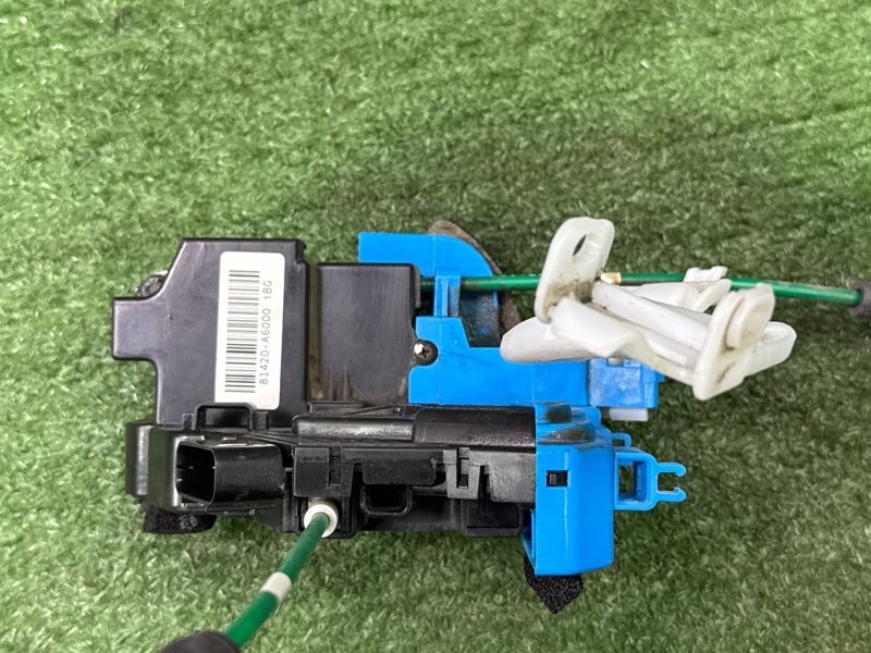 Замок двери Hyundai i30 2013