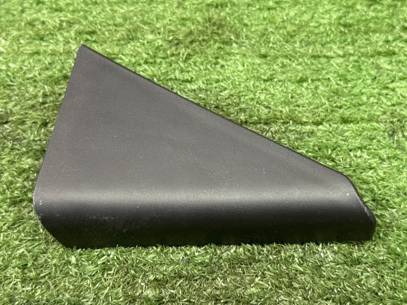 Накладка двери внутренняя Hyundai i30 2013