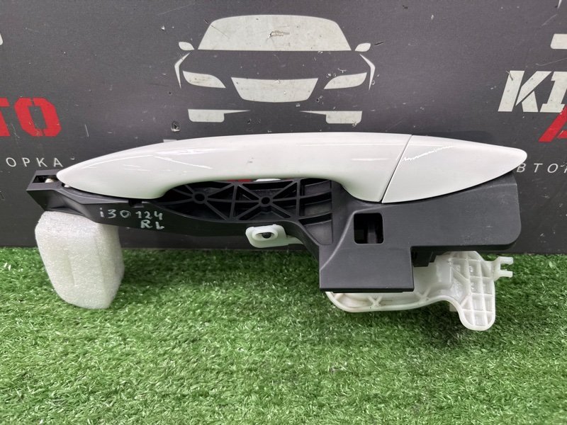 Ручка двери наружная в сборе Hyundai i30 2013