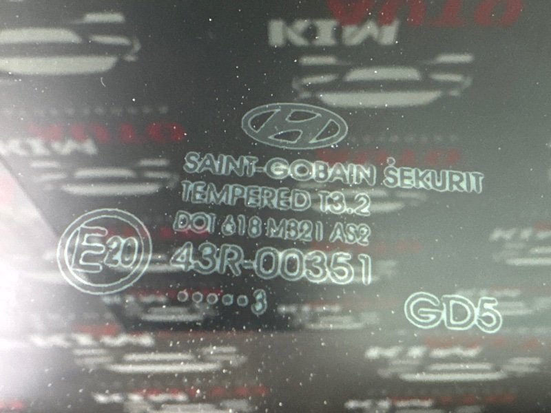 Стекло двери Hyundai i30 2013