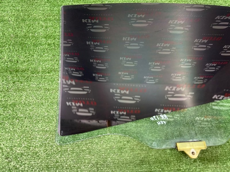 Стекло двери Hyundai i30 2013