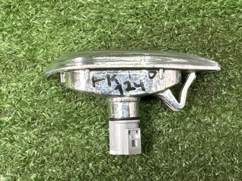 Повторитель поворота в крыло Hyundai i30 2013