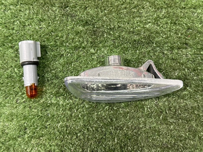 Повторитель поворота в крыло Hyundai i30 2013