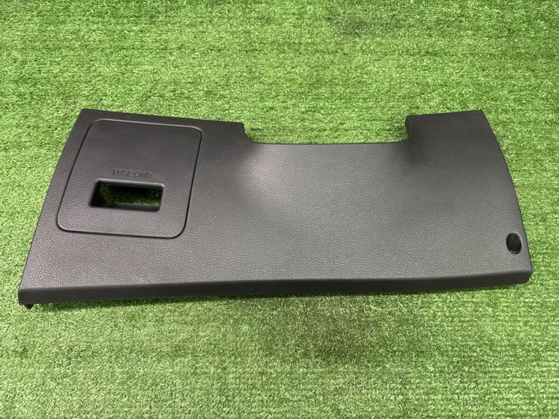 Накладка торпедо нижняя левая Hyundai i30 2013