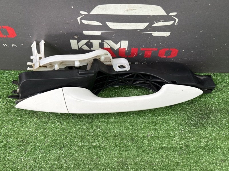 Ручка двери наружная в сборе Hyundai i30 2013