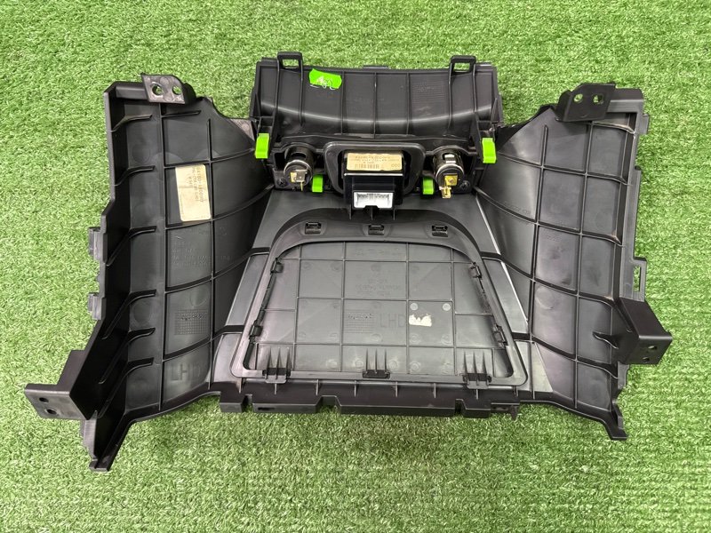 Накладка центральной консоли Hyundai i30 2013