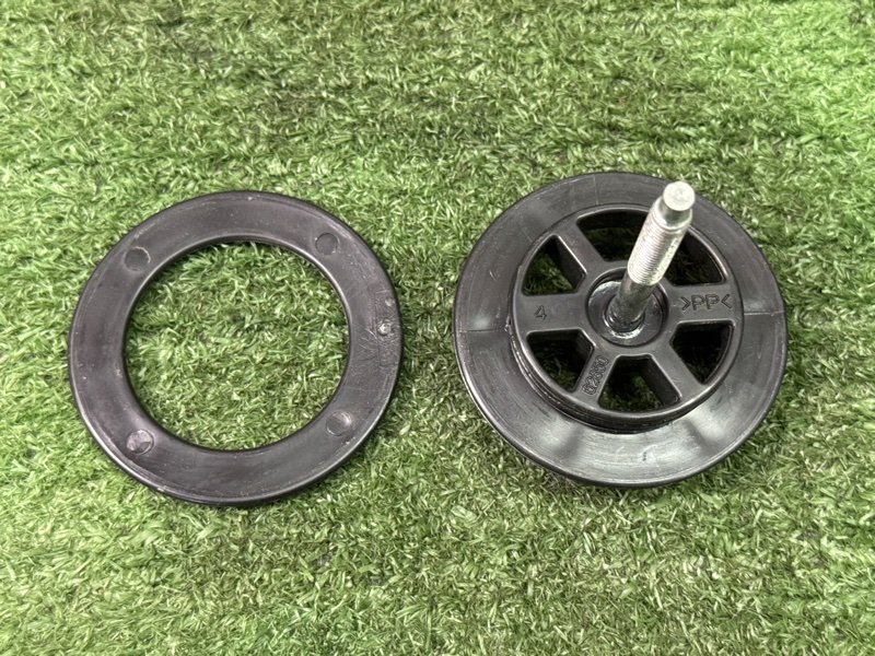 Болт крепления запасного колеса Hyundai i30 2013