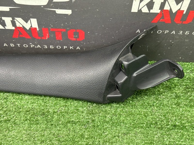 Обшивка крышки багажника Hyundai i30 2013