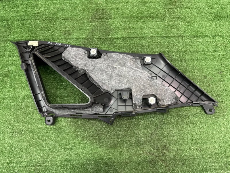 Накладка стойки кузова Hyundai i30 2013