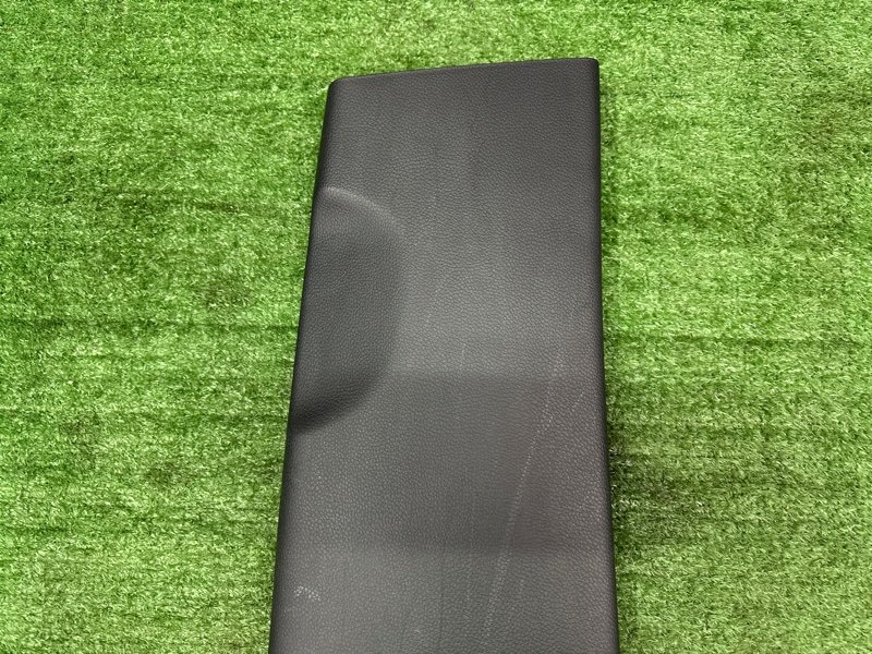 Накладка центральной стойки нижняя Hyundai i30 2013