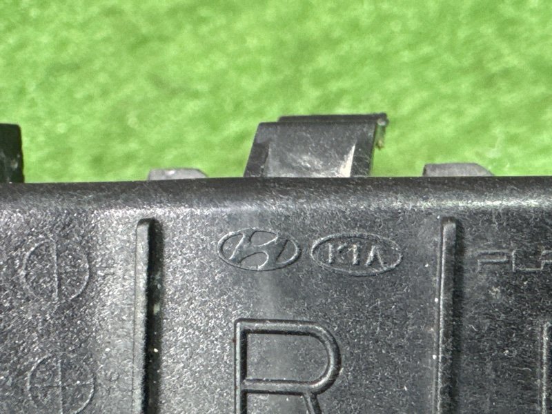 Кронштейн бампера Hyundai i30 2013