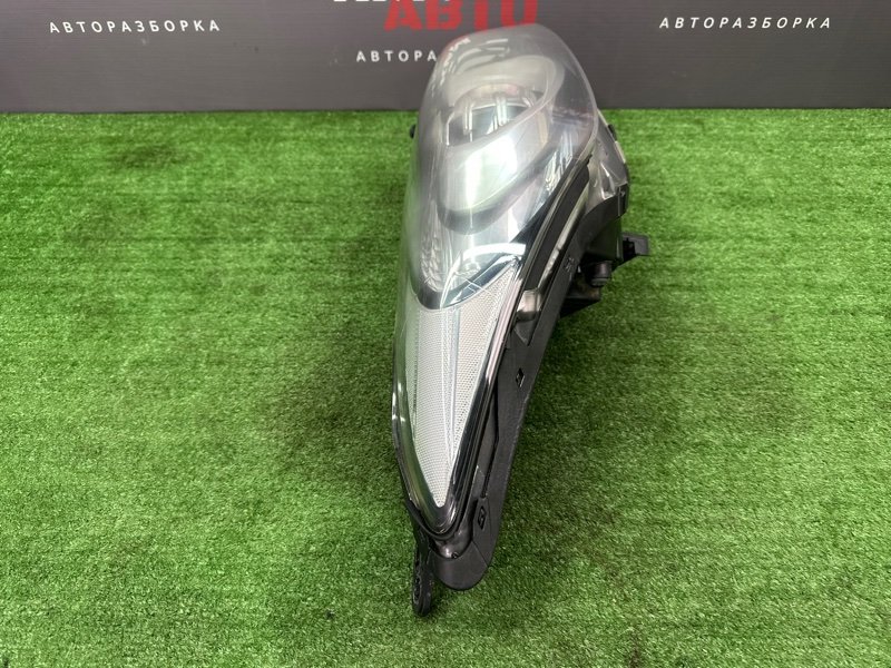 Фара Hyundai i30 2013