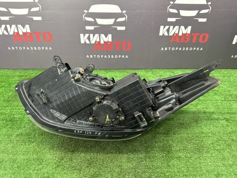 Фара Hyundai i30 2013
