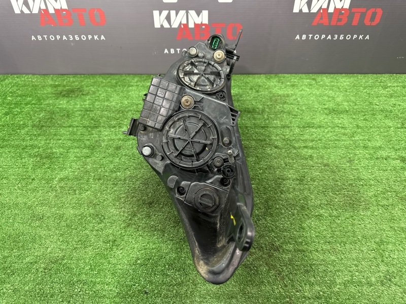 Фара Hyundai i30 2013