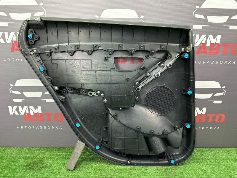 Обшивка двери Hyundai i30 2013