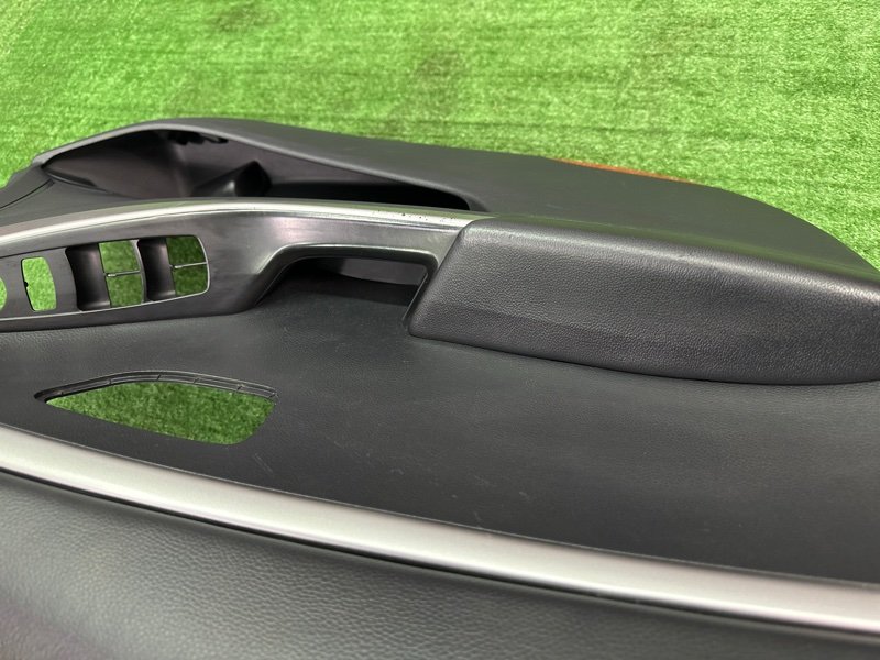 Обшивка двери Hyundai i30 2013