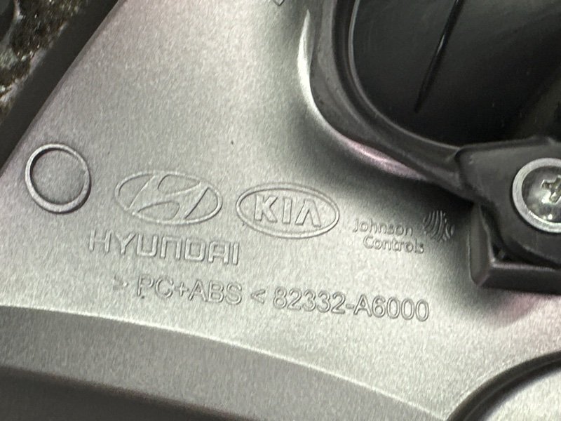 Обшивка двери Hyundai i30 2013