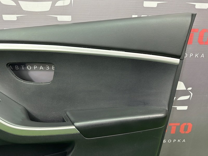 Обшивка двери Hyundai i30 2013