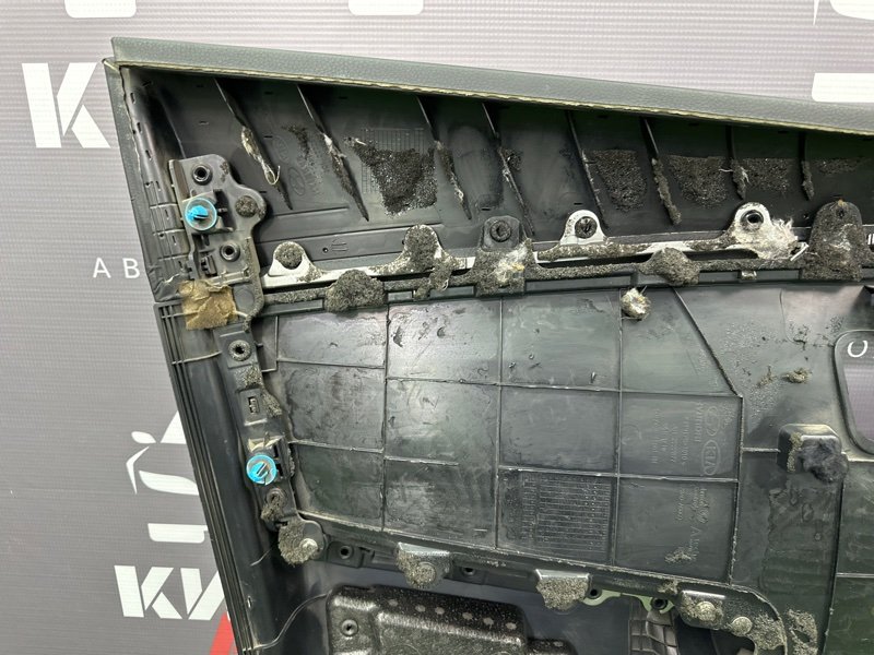 Обшивка двери Hyundai i30 2013