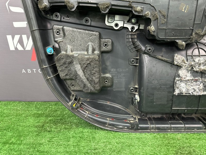 Обшивка двери Hyundai i30 2013