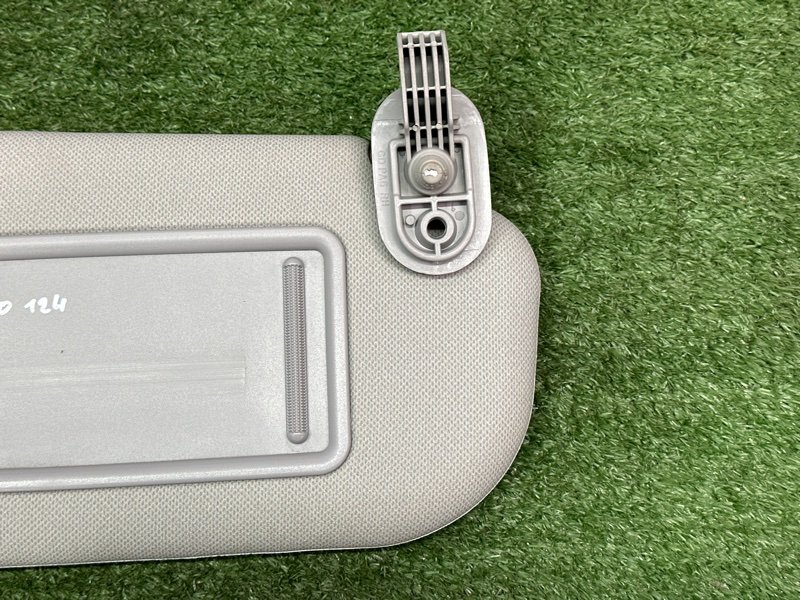 Козырек солнцезащитный Hyundai i30 2013