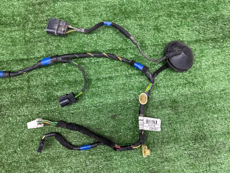 Проводка двери Hyundai i30 2013