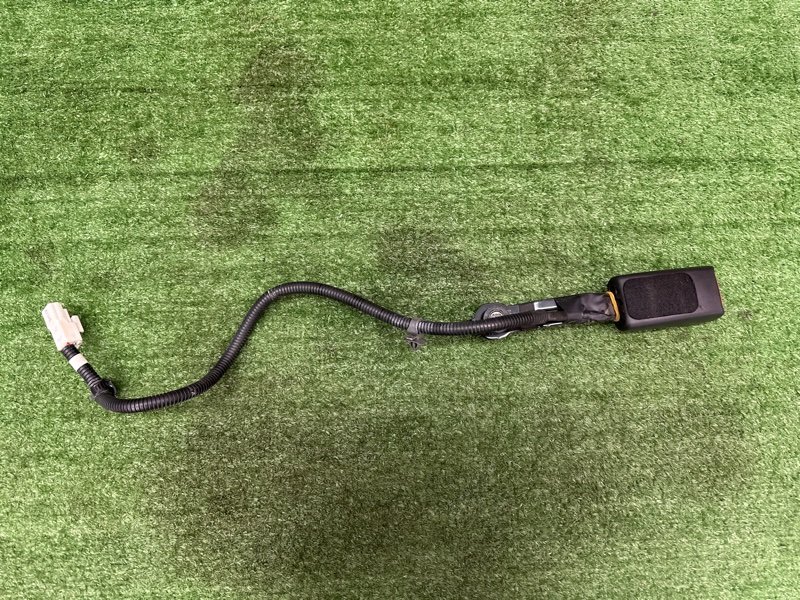 Замок ремня безопасности Hyundai i30 2013