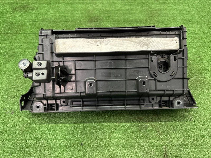 Бардачок Hyundai i30 2013