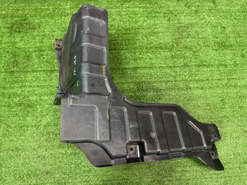 Пыльник двигателя Hyundai i30 2013