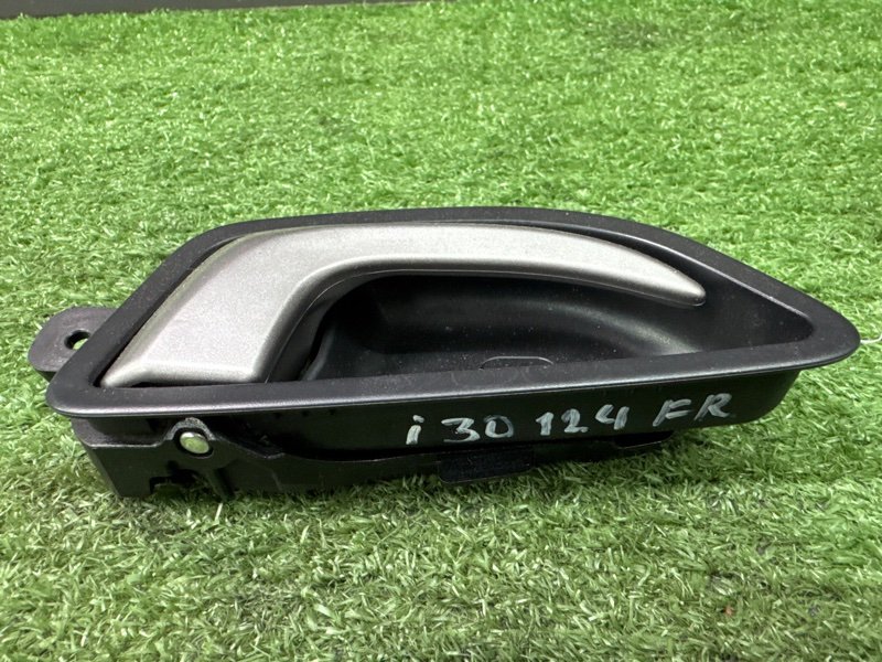 Ручка двери внутренняя Hyundai i30 2013