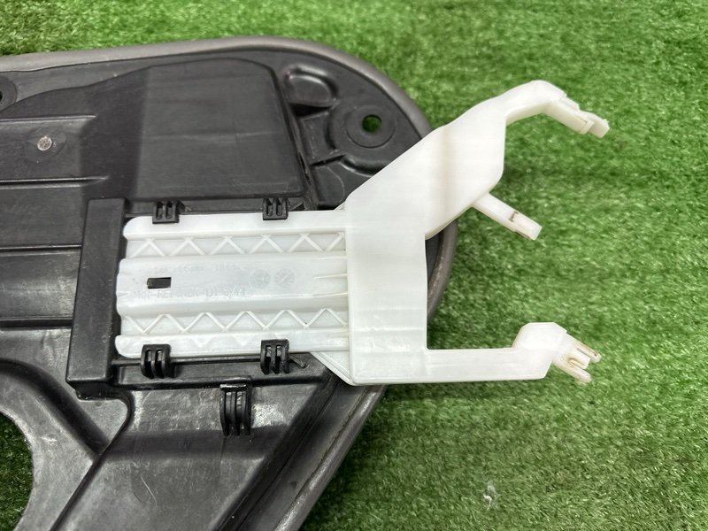 Механизм стеклоподъёмника Hyundai i30 2013