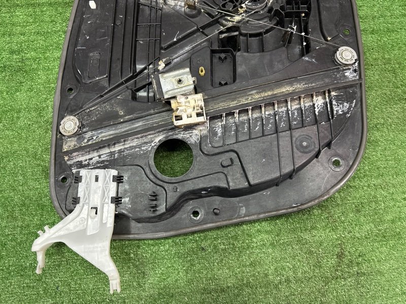 Механизм стеклоподъёмника Hyundai i30 2013