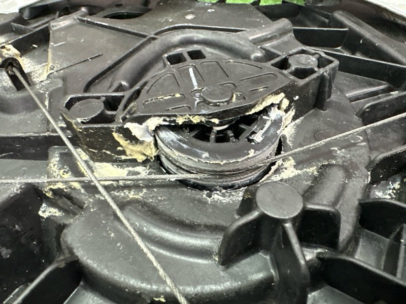 Механизм стеклоподъёмника Hyundai i30 2013