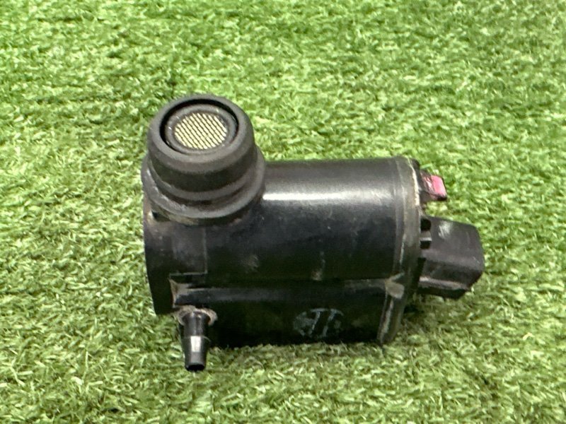 Насос омывателя стекла Hyundai i30 2013