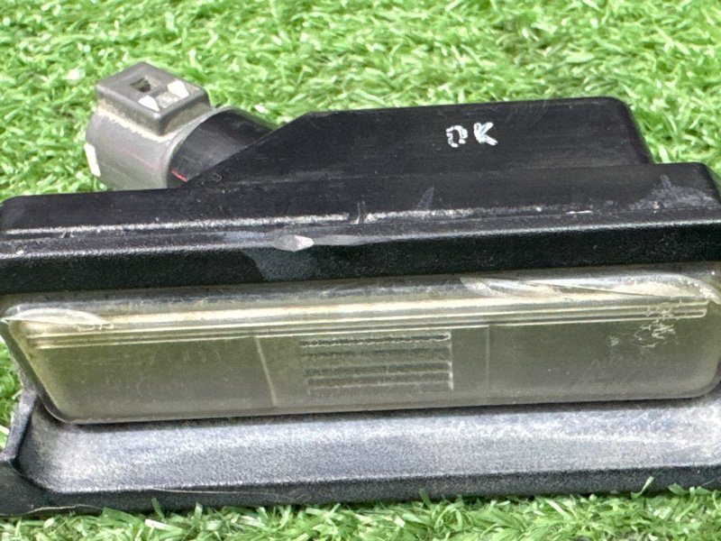 Плафон подсветки номера Hyundai i30 2013